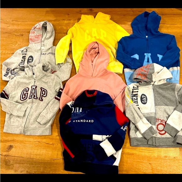 BUNDLE OF GAP HOODIES SIZE SMALL - Picture 1 of 4
